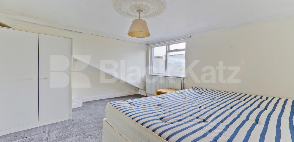 			LET, 3 Bedroom, 1 bath, 1 reception Apartment			 Elms Crescent , Abbeville Village. Clapham